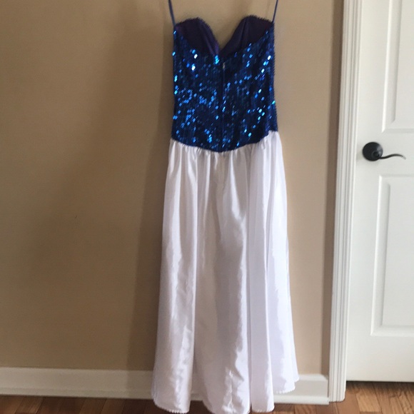 1990 White and royal blue sequins formal dress - Picture 4 of 5